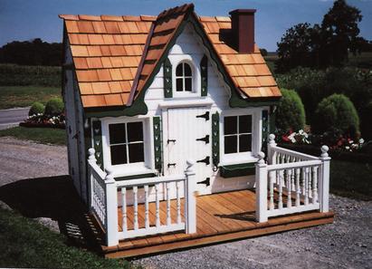 shake roof 8' x 10' Playhouse Beige (Duratemp) siding with