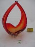 149 reen Venetian glass vase and two pin