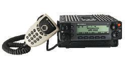 ASTRO 25 MOBILES APX 7500 APX 6500 Complete and ideal mobile solution for first responders, the APX 7500 radio offers dual band interoperability in one radio which can operate in any 2 of the