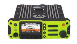 controls, integrated response selector, and day/night mode capability. O7 Compatible with APX 7500 and 6500 radios.