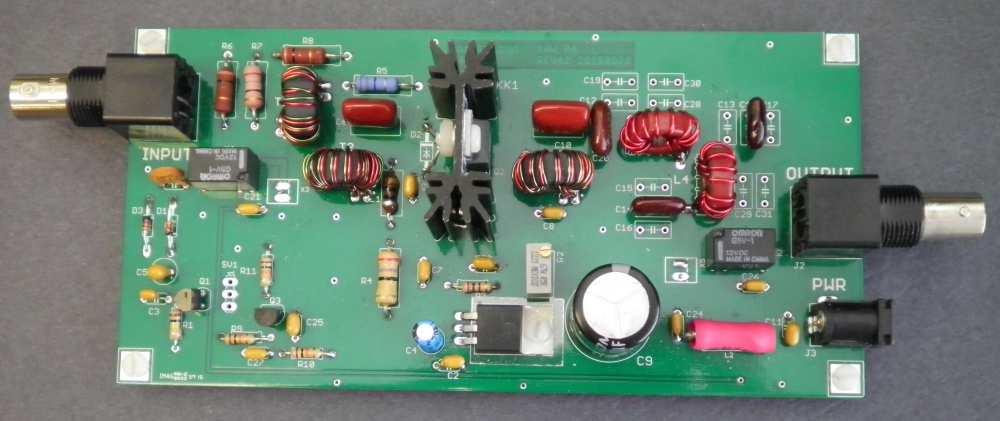 QRPKITS.COM - 10 Watt HF Amplifier Description The QRPKITS.COM 10 watt amplifier kit is designed to increase the power output of low power transmitters.