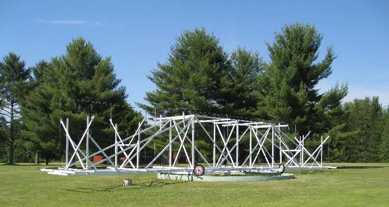 is they are large enough Above is the Holmdale, NJ, Horn antenna at Bell Laboratories that was used to measure the background radiation (radio) noise by