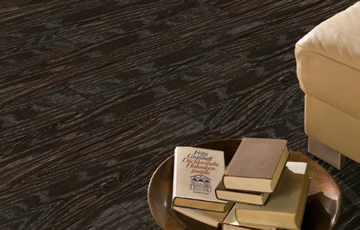 Effect Silver/Gold creates shimmering gloss effects on wood surfaces. > > Number of coats: Apply max. one coat of Polyx -Oil Effect Silver/Gold to flooring.