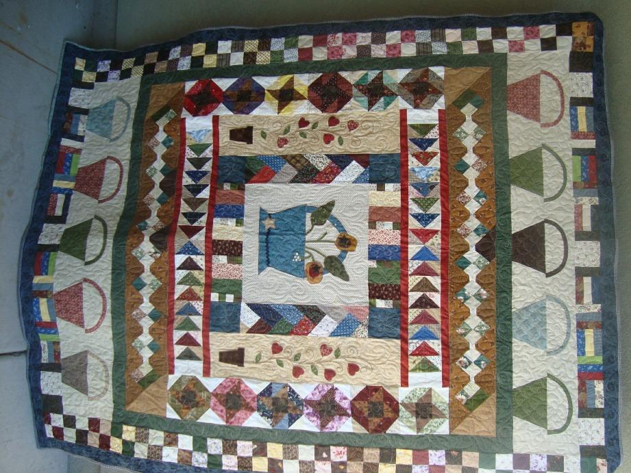 s Quilts Donna- In Stitches Designs Robin- Robin