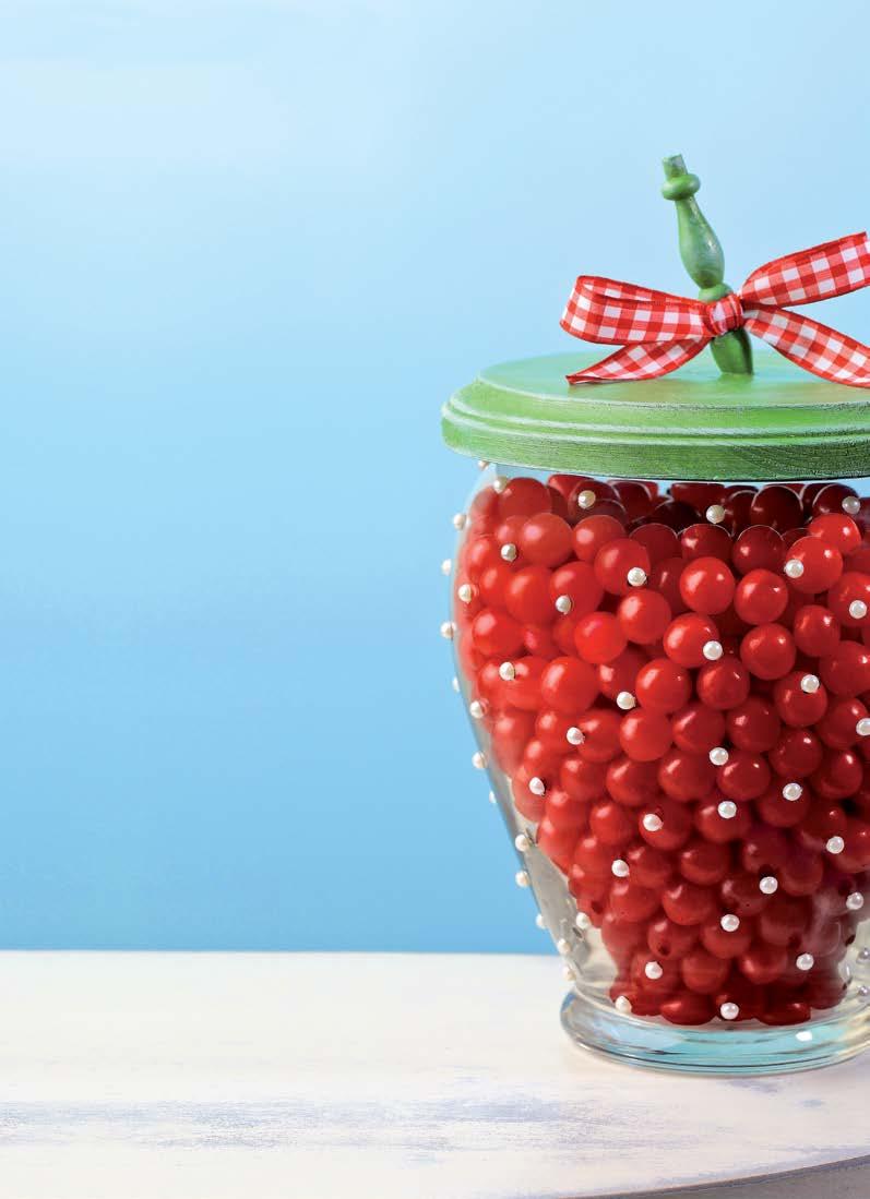 candy handy Oh, you sure know how to pick em! That s why you ll love this simple glass vase turned adorable, strawberry-shaped candy jar.