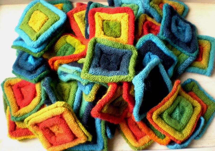Frankie s Knitted Stuff Squares On The Roll These are squares with a mind of their own.