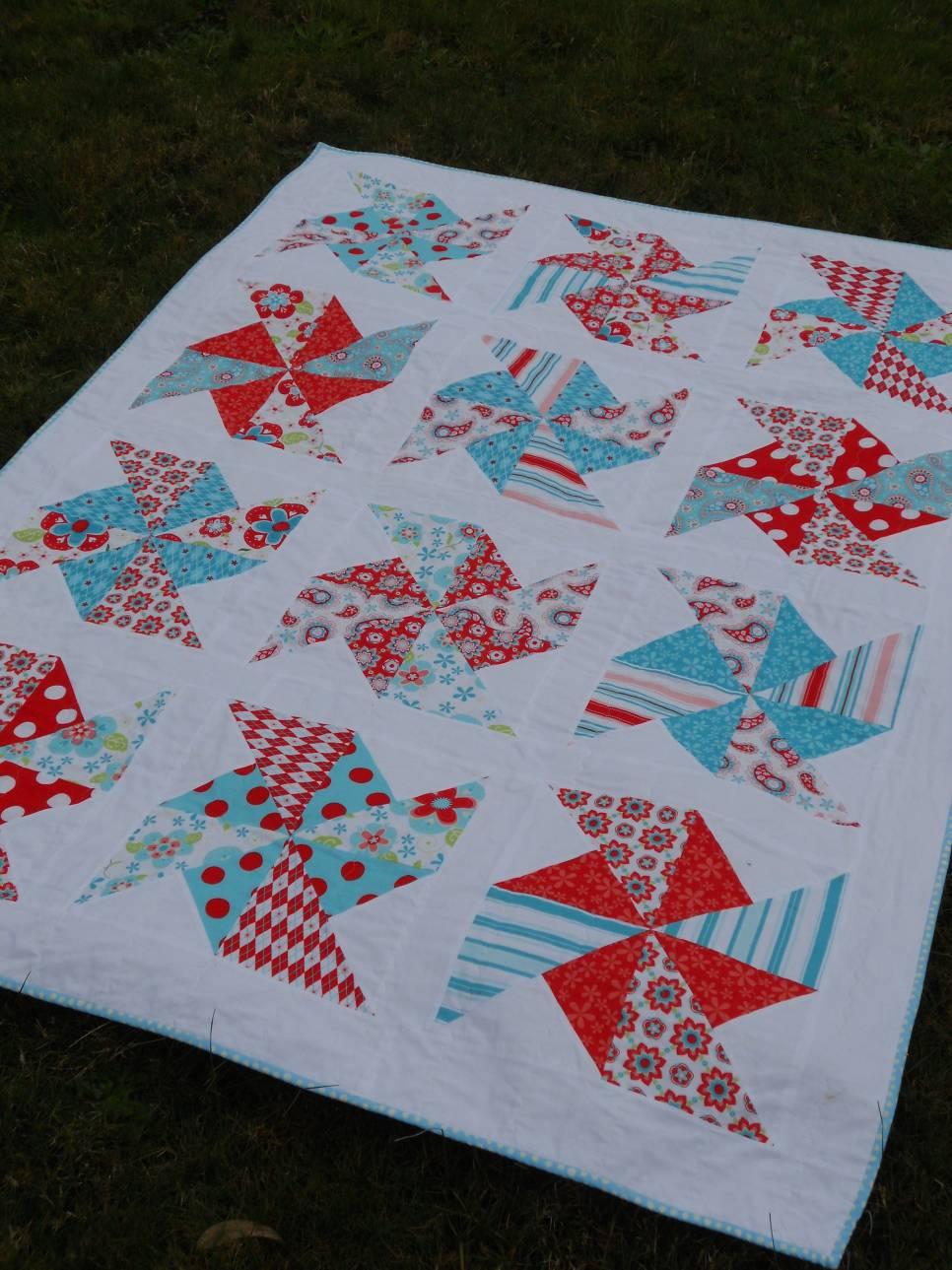 Pinwheels in the Park A Quilt designed by Rachel Measham-Pywell from Four Wise Monkeys for Sew Mama Sew Materials At least 6 fat quarters of medium dark fabric - pinwheels At least 6 fat quarters of