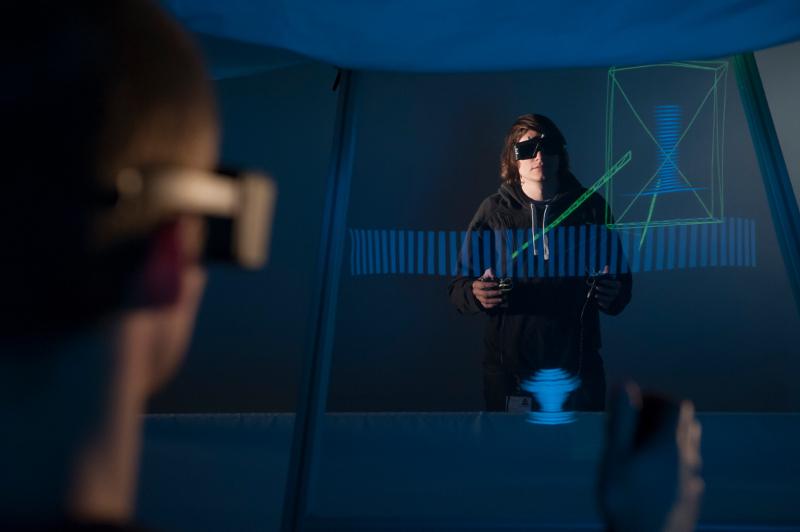 instrument) gestures are done through the 3D interface, respectively with the Tunnels and the Virtual Ray technique.