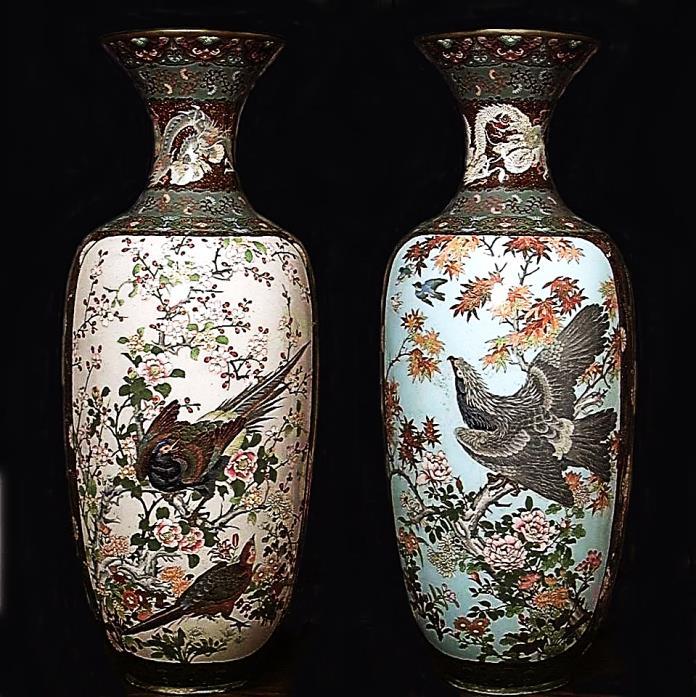 Height: 15 cm Vase with bird