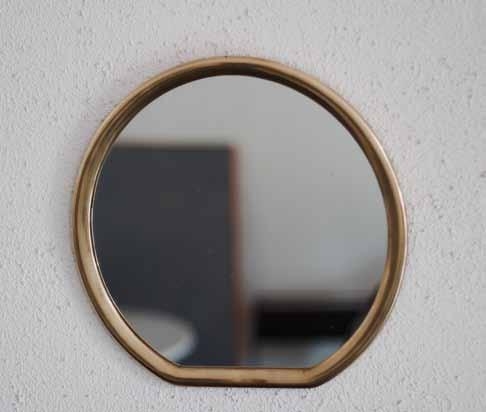 BRONZE mirror The BRONZE mirror works beautifully sitting on your makeup table or mounted on your wall.