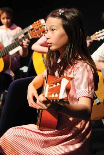 Contributors Trinity develoed the Guitar syllabus with inut from a team of teachers, secialist musicians and comosers with a variety of musical backgrounds and training.