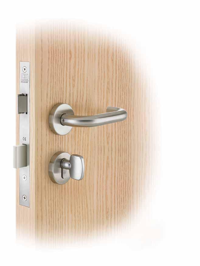 Single piece forend for quick and easy installation - available in either square or radius Suitable for unsprung door furniture Profiled latch bolt for smooth and positive engagement during operation