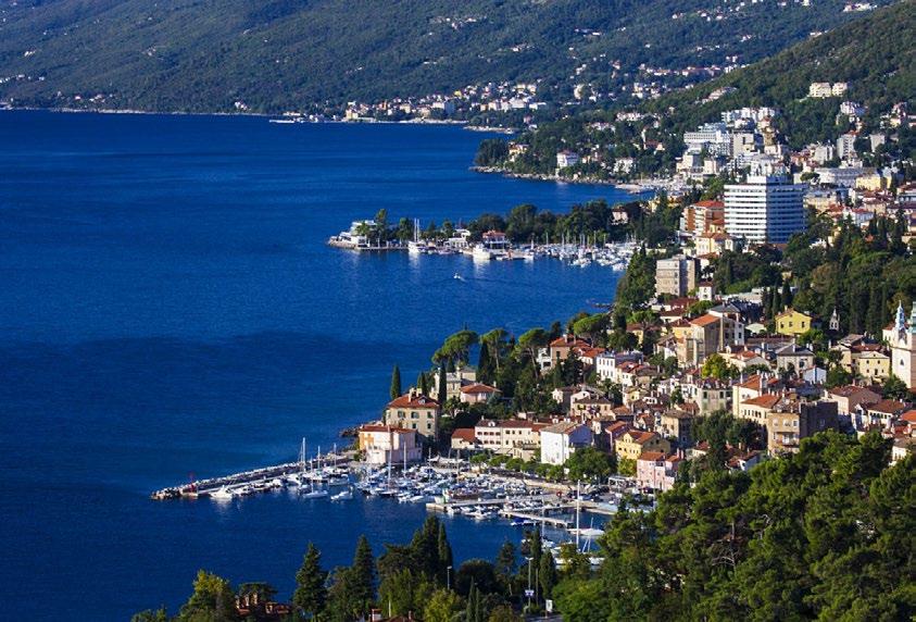 Easter 30.03-02.04.2018 Easter 30.03-02.04.2018 PANORAMIC BOAT RIDE ALONG THE OPATIJA RIVIERA Experience the most beautiful view of Opatija, its hinterland, and the charming coastal places along the Riviera!