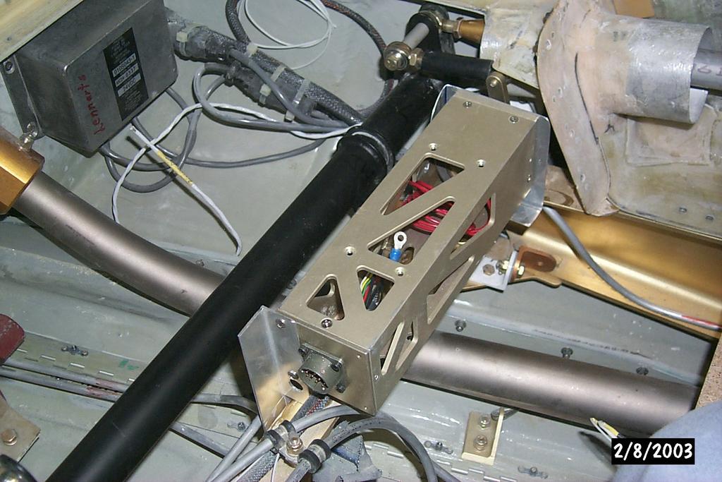Below are pictures showing how one customer has mounted the servos in a Lancair IV P.