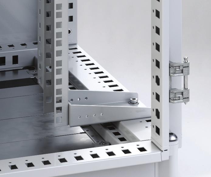 the 19 System Plus profile/rail, to increase the load carrying capacity and the stability. Shelf (2 ) with ventilation openings.