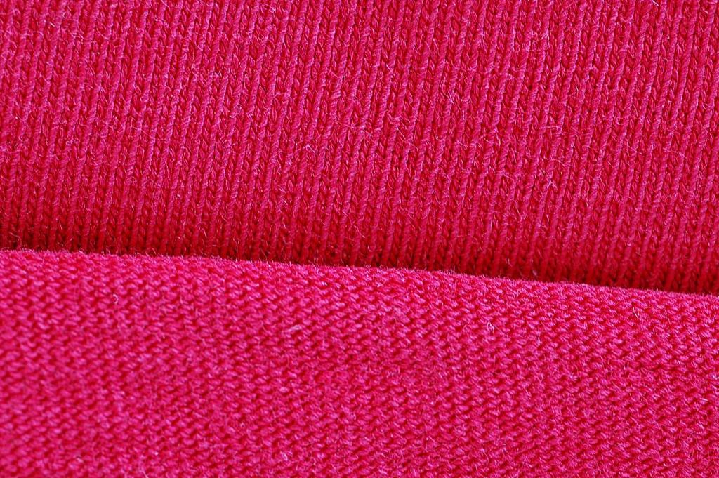 Basic Weft Knit Fabrics Jersey is a fabric made with only knit stitches.