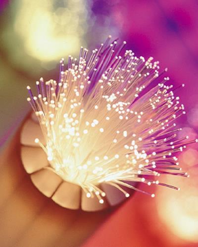 Superfast Broadband 132m ERDF programme Funded by the EU, BT and Cornwall Council Bringing superfast