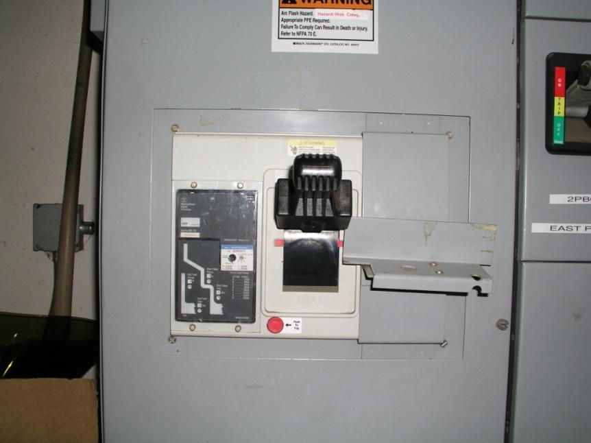 Molded Case Circuit Breakers Motor Control Center (MCC) main breaker (2000A) Separate Frame and Trip units Adjustable with front panel rotary switches Electronic Trip