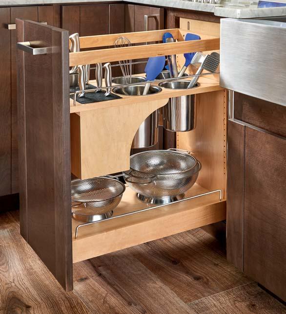 KNIFE BLOCK AND UTENSIL BASE ORGANIZER TIERED BASE ORGANIZERS 448KB-BCSC-8C 448KB-BCSC-11C 5322-BCSC-8-GR Designed for 12 and 15 full height base cabinets Maple construction with semi-gloss finish