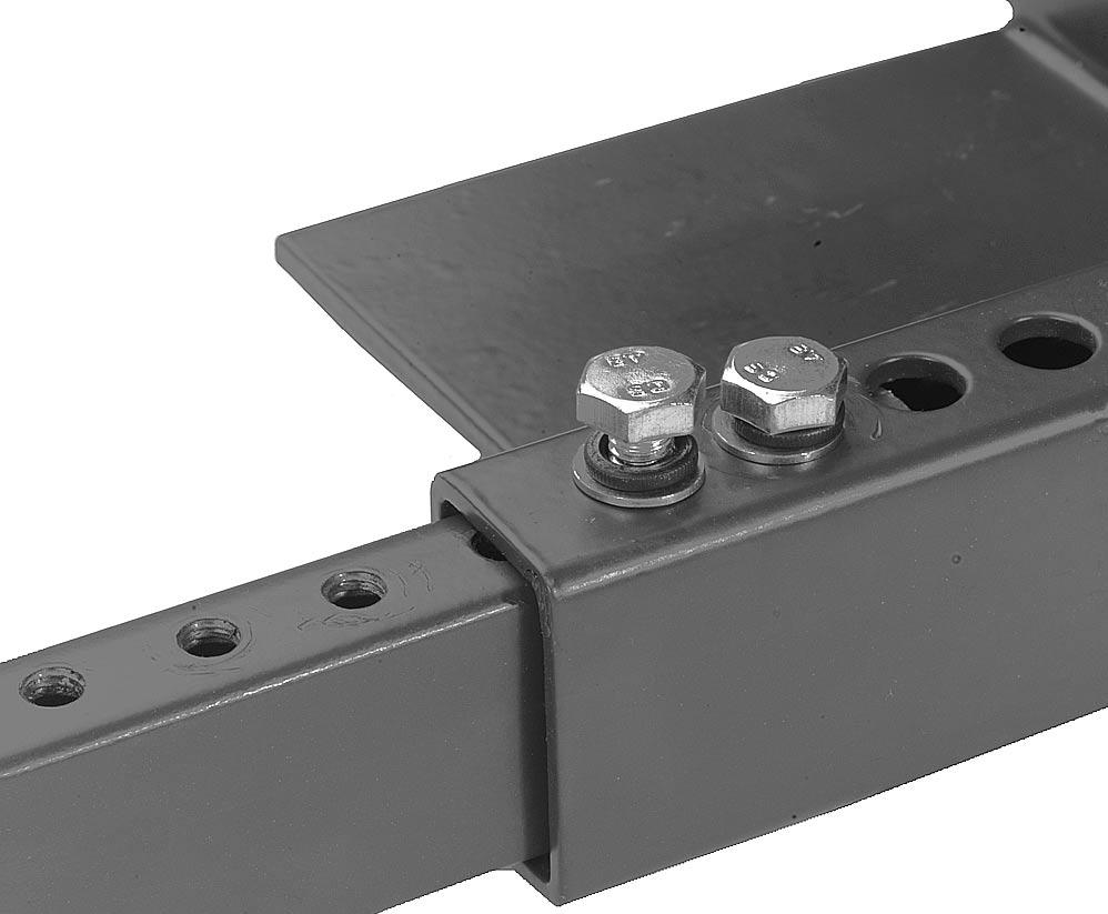 If using the Mobile Base near its maximum size, make certain that a minimum of two holes at each of the side-rail-to-corner-bracket connections are assembled as shown in Figure 4.