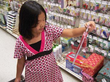 KIDS! PICTURE YOURSELF Crocheting Choosing and Buying Yarn When buying yarn, there are several things you should consider. First, you should purchase the best yarn you can afford.