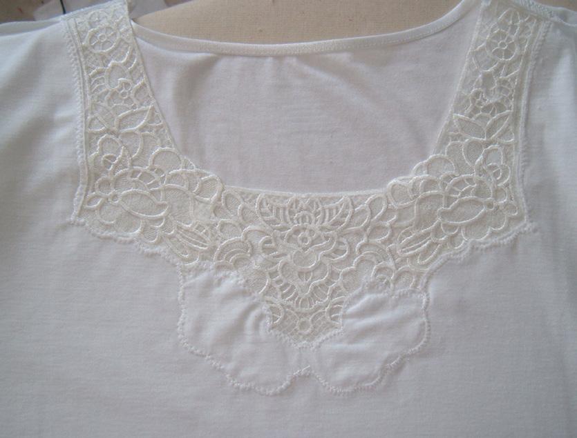 Use this same method to transform many t-shirts with the beautiful lace