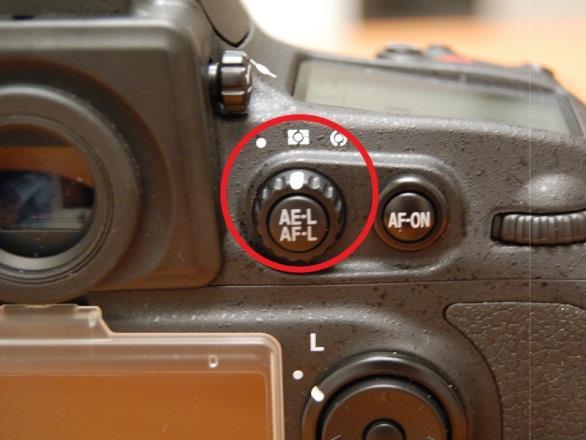 5.1.1.1.3 White balance Desired setting = Auto. To adjust, press the WB button on the left control knob (below left), and rotate the primary wheel until WB A is displayed in the top LCD (below right).