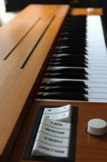 ABOUT THE CLAV The Hohner Clavinet was manufactured from the 1960s through to about 1982.