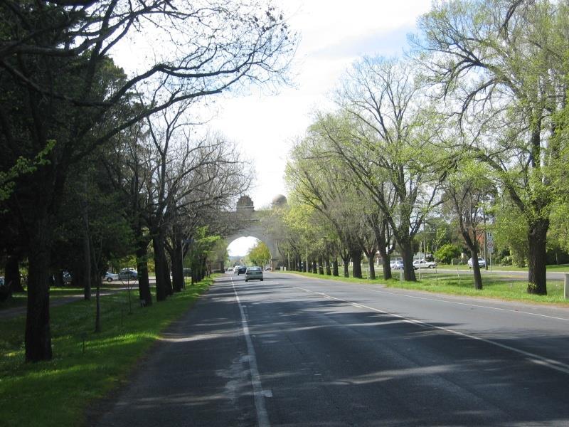 Ballarat Avenue of Honour (Photo from Victorian War Heritage Inventory) R. S.