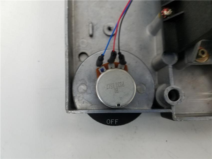 STEP : Fit the existing brightness control knob onto the new potentiometer shaft.