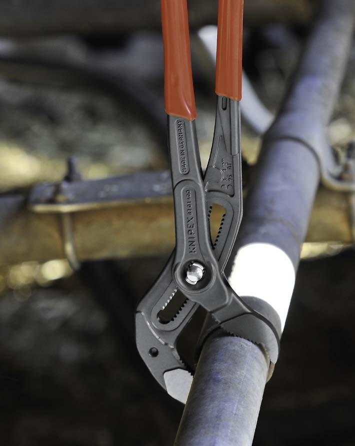 KNIPEX Cobra Hightech Water Pump Pliers adjustment at the touch of a