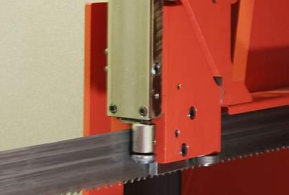 The combination of the PCSAW330 and the SMARTCUT band helps minimize the cutting resistance and increases material yield by reducing kerf.