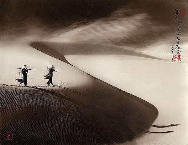 To The Market, Vietnam Don Hong-Oai was born in Canton, China in 1929, but spent most of his life in Saigon, Vietnam.
