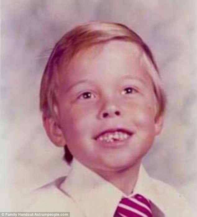 Early life (1) Musk was born in Pretoria, Transvaal, South Africa, the son of Maye Musk and Errol Musk.