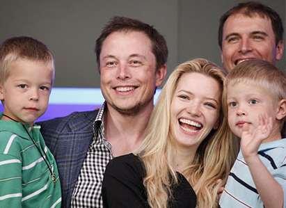 Family (1) Musk met his first wife, Justine Wilson, while both were students at Ontario's Queen's University.