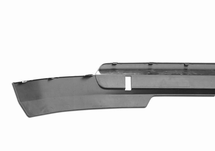 19-1/2" 18-1/2" Fig 8 Middle of bumper/spoiler insert location