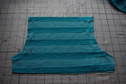 (right sides together). Pin both curved edges. 2.