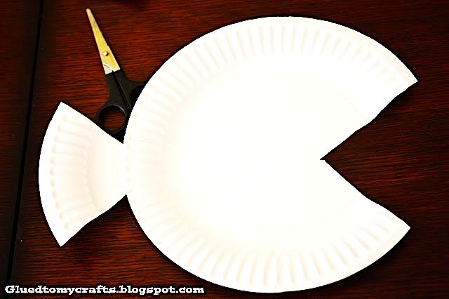 Paper Plate Fish Paper plates Tissue paper squares Glue Water Paint brushes Wiggle
