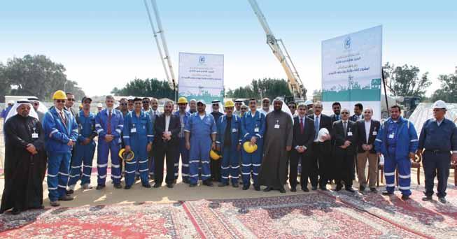 7 The Kuwaiti Digest A group photo of senior officials at the event. Kuwait, Ahmadi embraces the importance of the Company s headquarters and facilities.