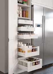 Swings 90º left or right Swivel Larder Unit With all the advantages of the Pull-Out Larder, the Pull-Out Swing Larder glides out and swings 90º
