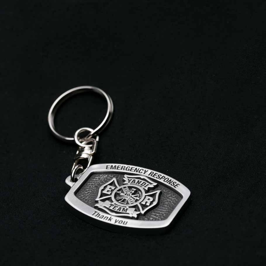 2D KEYRINGS The 2D pewter keyring is available in most shapes.
