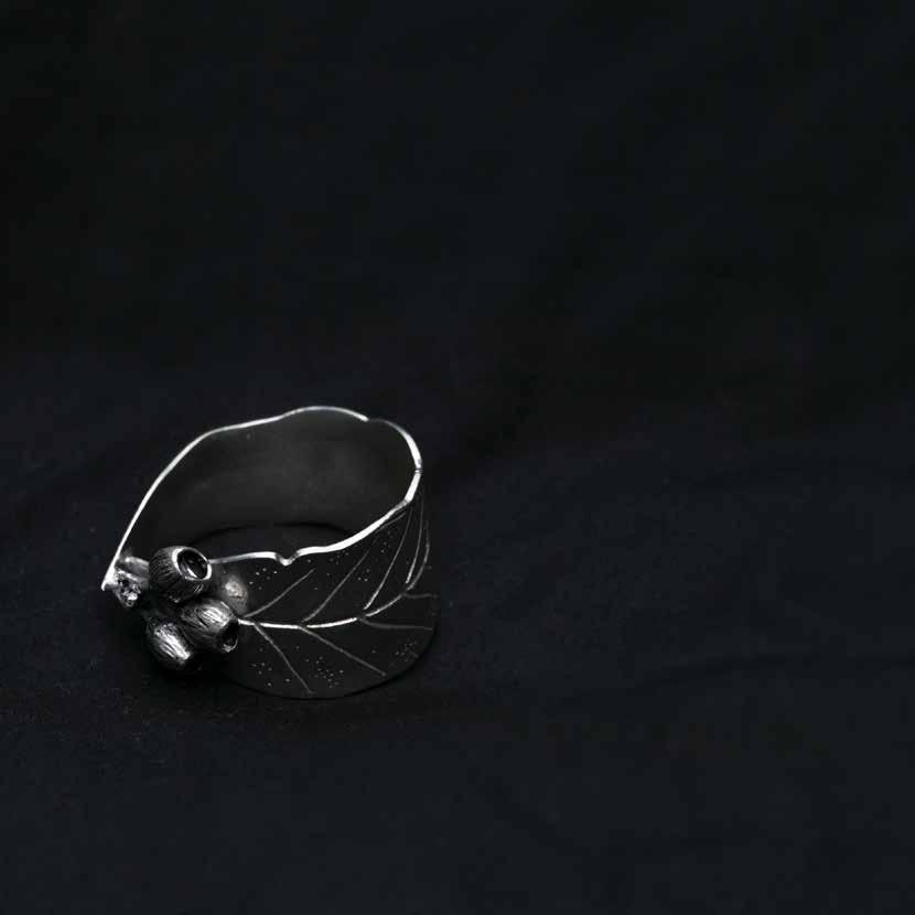 SERVIETTE RINGS Custom serviette rings can be designed in either 2D or 3D with a range of finishes being available.