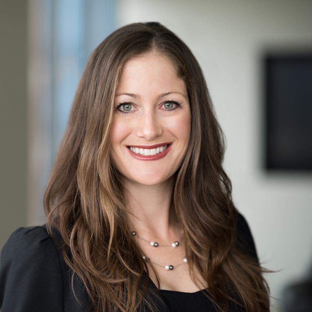 About the Speaker Lauren Katzenellenbogen, Partner Knobbe Martens Lauren Katzenellenbogen litigates all types of intellectual property disputes, including claims pertaining to patents, trademarks,
