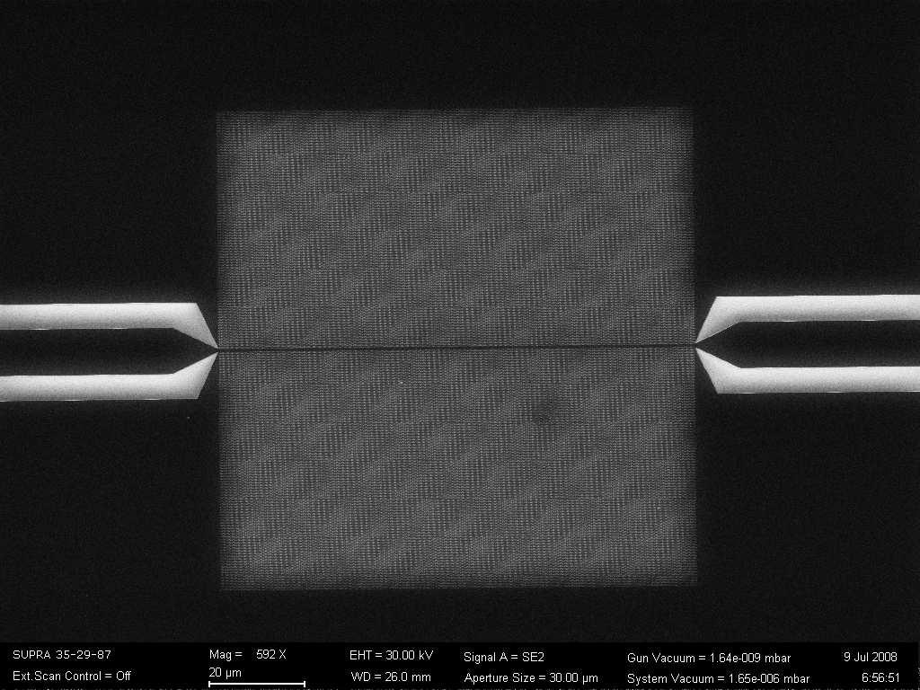 Waveguiding in PMMA photonic crystals 315 c) d) Fig. 4.
