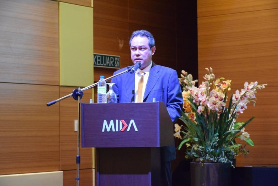 Dato Azman, the president of MIDA Then, Dr.