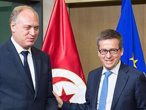 Cooperation News Alert Brussels, 1 st December 2015 Tunisia joins Horizon 2020, the EU's Research and Innovation Programme Commissioner Moedas said: "I am pleased to welcome Tunisia into Horizon