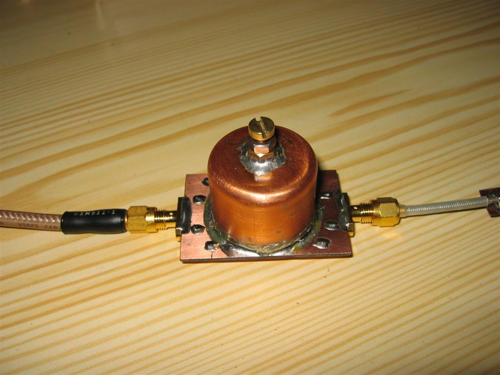 Figure 7: Example of a copper pipe cap bandpass filter. The 2 400 MHz output of the bandpass filter is amplified by a low cost microwave monolithic integrated circuit (MMIC).