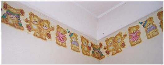 Q4. The photograph shows the frieze in a baby s nursery. The pattern repeat in the frieze is 50 cm long.