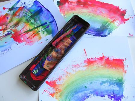 Wee Builder (3 4 years): Rainbow Painting What You Need Paint in rainbow colours Dish Combs White paper What You Do 1.