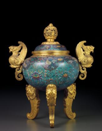 Three important private collections will be presented, including the YC Chen Collection, the Yiqingge Collection of Chinese Ceramics, and important Imperial cloisonné enamels from a European